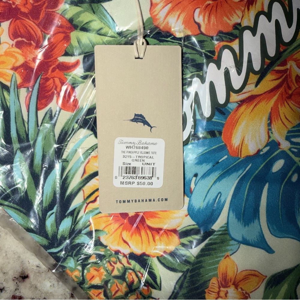NWT Tommy Bahama Pineapple Blooms Tote Tropical Floral Unopened Bag New - Picture 3 of 8